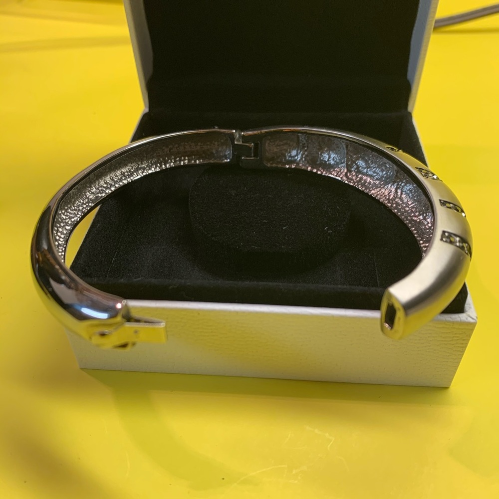 Ladies Stainless Steel Rhinestone Bracelet - Picture 7 of 8